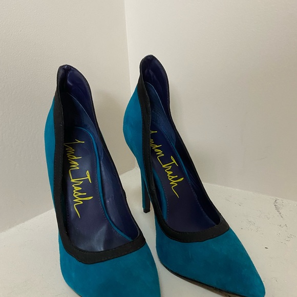 ❌❌SOLD New London Trash Heels - Picture 5 of 5